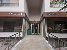 Emlakyaptan Meram Tıp Civarı 1+1 Satılık Daire