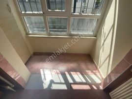 ***nasip'ten***ayyıldız Bölgesinde Giriş Daire Konumunda Kot 1 Daire 3+1