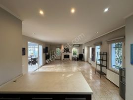 Bodrum Eskiçeşme'de Kaloriferli,bahçeli Ve Havuzlu Satılık Villa