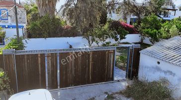 Eskiçeşme'de Satılık Tek Katlı Kagir Ev, Tiny House Ve Bahçesi