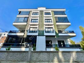 Berkay Demirel'den İkizçayda Lüks Tasarımlı Ebeveyn Banyolu 2+1