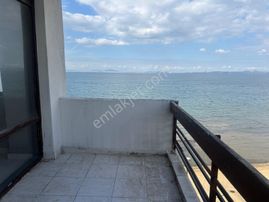 Denize Sıfır Konumda 40 Metre Arsa Paylı 2+1 Arakat Daire