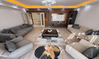 ***kafkaslar`da 4+1 Giyinme Odalı Full Yapılı Fırsat Dairesi***