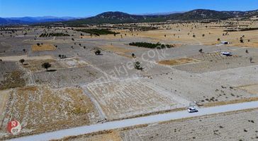 Antalya Korkuteli Akyar Mahallesinde Satılık 2.320m2 Tarla