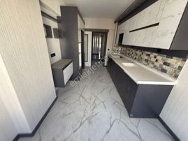 Sincan Mevlana Mah'de 3+1 Sıfır Lüks Yapılı Metroya Ve Hastaneye Yakın Daire