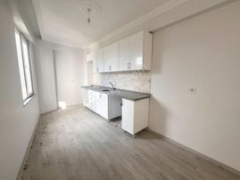 Yüksel'den Edremit'te Harika Lokasyonda Arakat Doğalgazlı Fırsat 2+1 Satılık Daire💒