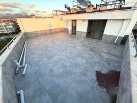 ♫melodi'den Altınkum'un Kazdağı Manzarasında Çift Mutfaklı Asansörlü Dev Teraslı 3+1 Dublexi