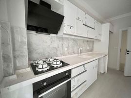 Yüksel'den Edremit'te Ayrı Mutfak Cam Balkonlu Arakat 2+1 Satılık Daire*