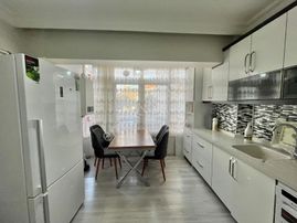 Ufuk Kılıç Emlak'tan Fatih Mah.full Yapılı Ara Katebeveyn Banyolu 3+1