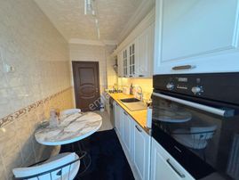 Şafak'tan Şefkat'te 3+1 Katta Ful Yapılı-metro Yakını-yalıtımlı!