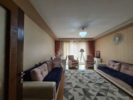 Panoramik Şehir Manzaralı 2 Giriş 2 Mutfaklı Kapalı Teraslı 6+1