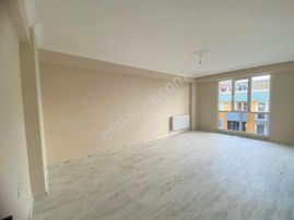 Mertcan'dan Hastane 4dk Metro 5dk Ara Kat Sıfır Fırsat 2+1