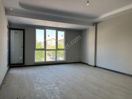 Bağçeşme Devran Caddesi Ara Kat Sıfır Kiralık 3+1 148 M² Daire