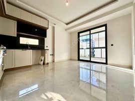 ⭐ay Emlaktan⭐akçay Altınkum'da Denize 100 Mt Ön Cephe Arakat Kapalı Balkonlu Satılık 1+1 Lüx Daire