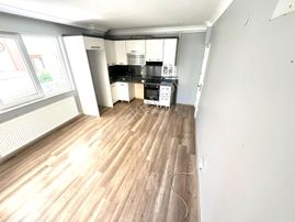 Yüksleden Akçayda Ön Cephe Yeni Binada Açık Mutfak 2+1 Daire