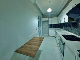 Uytundan Edremit Kadıköyde Ebeveyn Banyolu Cambalkonlu 2+1 Daire