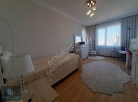 Mezitli Menderes Mah'de Deniz Manzaralı Havuzlu Kombili 3+1