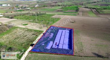 Remax Mid'den Aslıhantepecik Mahallesi'nde Temeli Atılmış Tarla