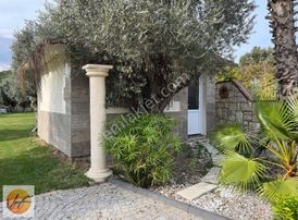 Urla Bademlerde 3900 M2 Devren Kiralık Kır Düğün Kahvaltı Salonu