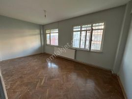 Çengelköy Güzeltepe Mahde 3+1 100 M2 Kiralık Daire