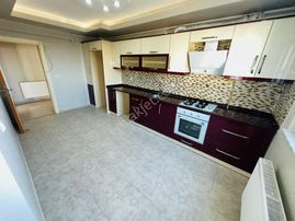 Edremit Kadıköy De 3+1 Çift Cam Balkon Doğalgazlı Satılık Daire