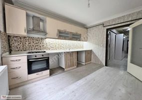 Ataparkta Genç Binada Asansörlü Çift Banyolu Ful Yapılı 3+1