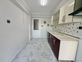 Yüksel'den Fırsat 3+1 Öncephe Ayrı Mutfaklı Satılık Bahçe Kullanımlı Daire