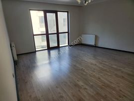 Burak Emlak'dan Kiralık Daire Kurtuluş Ş.gülersin Sk.