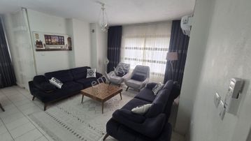 Üniversite Cad 3+1 200 M