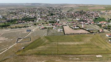 Konya / Cihanbeyli Kelhasan'da 557 M² Konut İmarlı Arsa