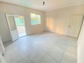 Prestij'den Barbarosta Geniş Oturumlu Ferah Yapılı 2+1 Daire