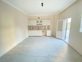 Prestij'den Barbarosta Geniş Oturumlu Ferah Yapılı 2+1 Daire