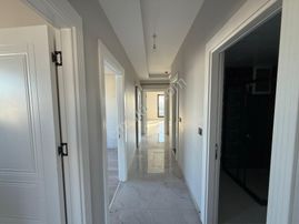 Yalınayak Mahallesi Doğan Park Sitesi’nde 4+1 Satılık Daire