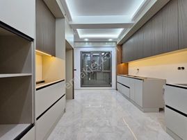 Denizli Şemikler'de Naz Bayrağa Yakın 3+1 155 M2 E.banyolu G.odalı Lüks Daireler