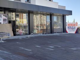 Turyap Metropol'den Yüzakında Satılık 213 M² İşyeri