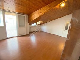 Mertcan'dan Velibaba Mah. Caddeye 3dk Açık Teraslı 1+1 Daire