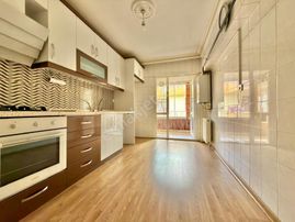 Kalecik Emlak'tan Hicret Cami Yakını Katta Güney 3+1 Yapılı Daire