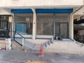 Pendik Esenyalıda Acil Satılık Krediye Uygun 135m2 Ana Cadde Üstü 1 Parsel Dükkan