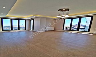 Esenyurt Hürriyet Mah Arakat Yeni Yapı İskanlı Krediye Uygun Satılık Daire !!!