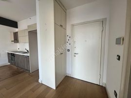 Kiptaş Venezia Mega Satılık Boş Avm Mnzr. Kare Salon 1+1 Daire