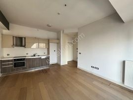 Kiptaş Venezia Mega Satılık Boş Avm Mnzr. Kare Salon 1+1 Daire