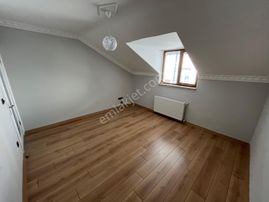 Çeliktepe'de Metroya 5dk, 2+1,75m2,temiz,büyük Teraslı Daire