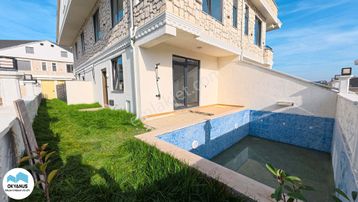 Kocaali’de Satılık 4+1 Özel Havuzlu Lüks Villa