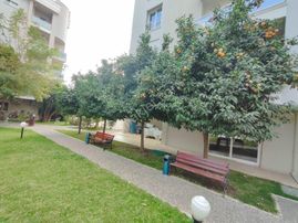 Konyaaltı Liman Mahallesi'nde Havuzlu Sitede Lüks Eşyalı 2+1 Bahçe Katı Daire