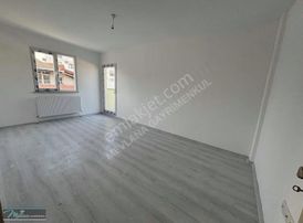 Çayırova Fatih Cad.alt Sokağın'da Satılık 2+1 Dublex Daire