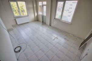 🛑🛑aktiften Akçay'da Satılık Denize Yakın Kombili Çift Balkonlu Ön Cephe 2+1daire