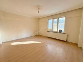 🔵🎈darsofa'da Ayrı Mutfaklı Geniş Balkonlu Kombisi Takılı 2+1 Daire