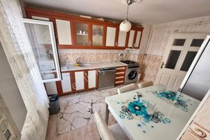 Bademlik Mahallesi'nde Cadde Üzeri 2+1 Daire!