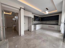 Sahibinden Yenişehir'de Kiralık 2+1 Daire Sahibi İletişim: : O538 839’ O679 📞