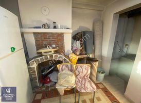 Havran'da Baraj Manzaralı, 1.100 M², Bahçeli, Müstakil Köy Evi